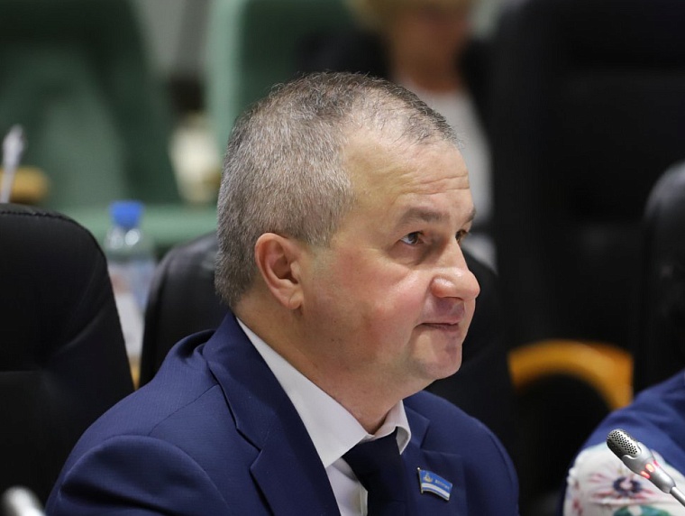 С Олега Касьянова официально сняли полномочия депутата гордумы