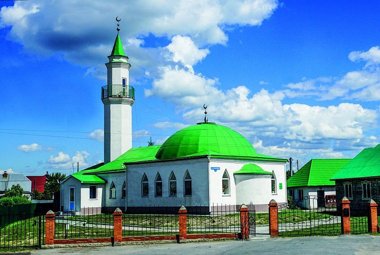 Александр Моор поздравил мусульман Тюменской области с праздником Курбан-байрам