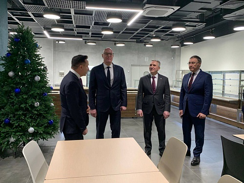 Новый корпус ТюмГУ оценили Дмитрий Чернышенко, Валерий Фальков и Александр Моор