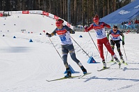 Александр Моор поздравил тюменских лыжников с золотыми медалями Чемпионата России