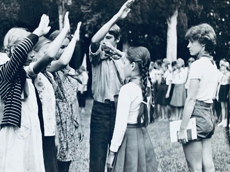 Александр Моор: Традиции и ценнейший опыт советской пионерии забывать нельзя