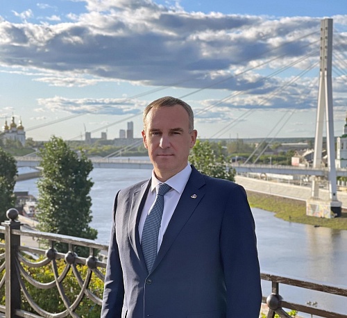 Глава Тюмени Руслан Кухарук сегодня ответит на вопросы горожан в ходе прямой линии