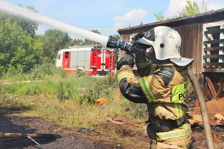 МЧС предложило смягчить правила разведения костров на земельных участках