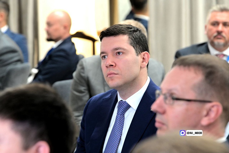 Александр Моор рассказал об успехах нефтегазового кластера и перспективах межвузовского кампуса