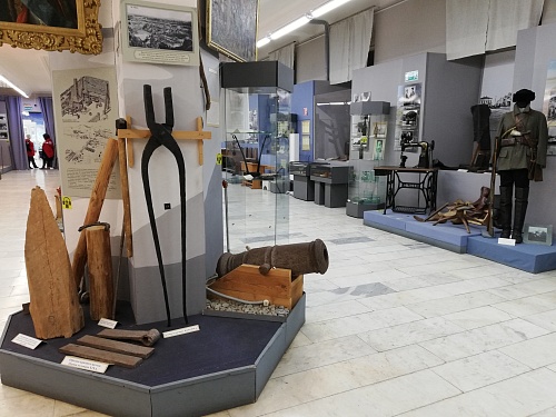 В Госдуме предложили сделать краеведение обязательным школьным предметом