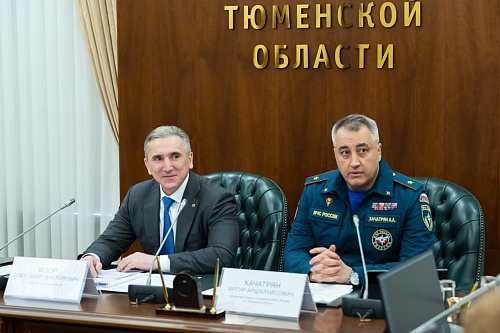 Глава МЧС Александр Куренков рекомендовал всем регионам изучить тюменский опыт борьбы с паводком