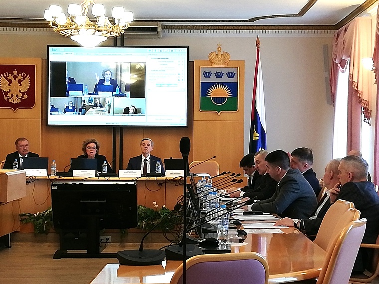 В Тюменской областной думе обсуждают варианты награждения граждан за помощь в СВО