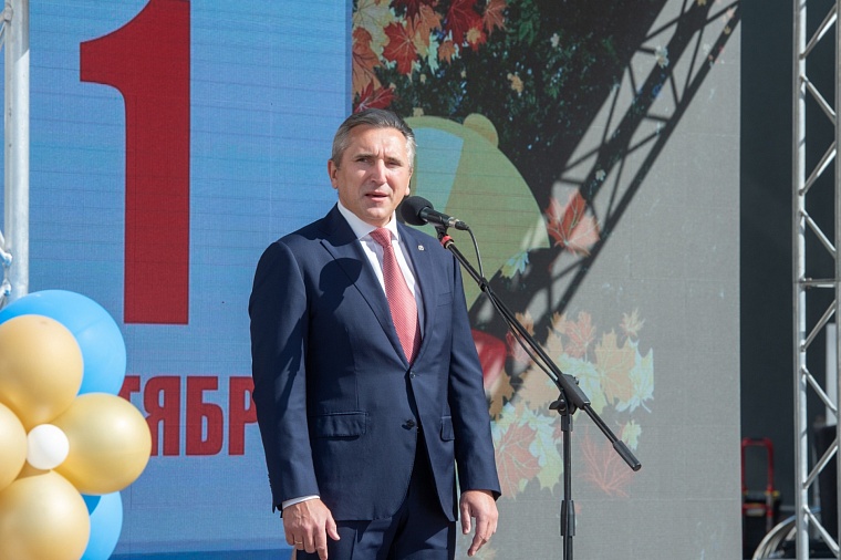 Александр Моор откроет новую школу в Тюмени