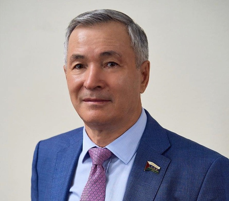 Фуат Сайфитдинов: Внутренне предательство, попытка посягнуть на государственный строй недопустимы