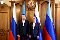 Встреча Александра Моора и Леонида Пасечника в Луганске.