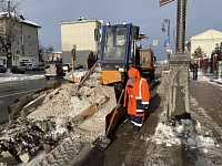 Глава Тюмени Руслан Кухарук отреагировал на жалобы по уборке снега