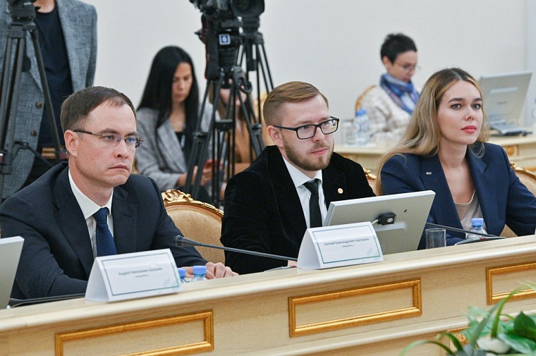 Александр Моор оценил идеи «Лидеров России» о развитии тюменской агломерации