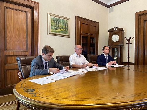 Фонд президентских грантов проведет летом внеочередной конкурс для НКО