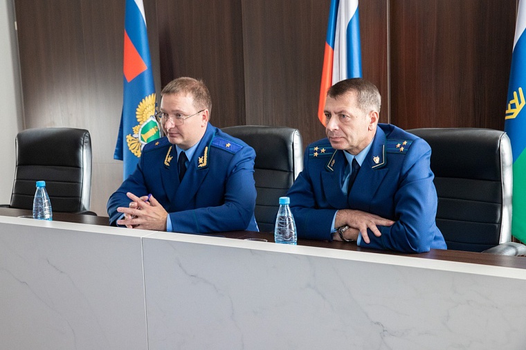 Коллективу прокуратуры Тюмени представили нового руководителя