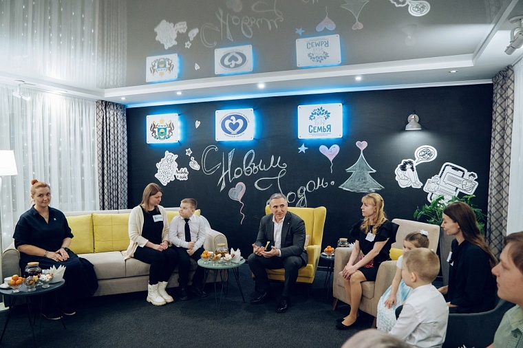 Александр Моор пообещал семьям мобилизованных сохранить все меры поддержки