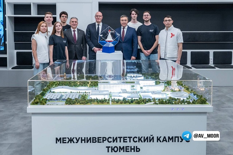 Губернатор Александр Моор рассказал Дмитрию Чернышенко о будущем кампусе в Тюмени