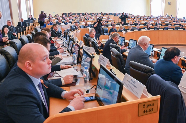 Александр Моор назвал рост населения области главным итогом деятельности регионального правительства