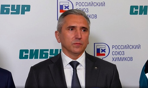 Александр Моор: Тюменская область заинтересована, чтобы местные предприятия активно включились в процесс импортозамещения
