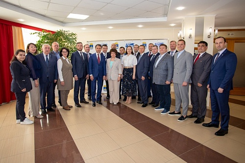 Депутаты гордумы познакомили коллег из Новосибирска с успешными практиками Тюмени