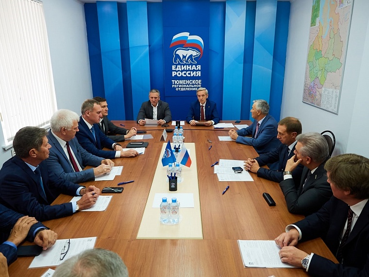 Фуата Сайфитдинова предложили на должность спикера областной думы тюменские единороссы