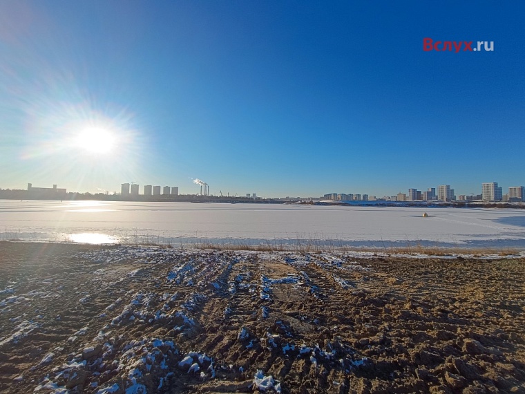 Без подъезда на автомобиле: глава Тюмени рассказал о новом бесплатном пляже на озере Круглом