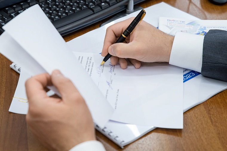 Александр Моор подал документы для выдвижения на должность губернатора Тюменской области