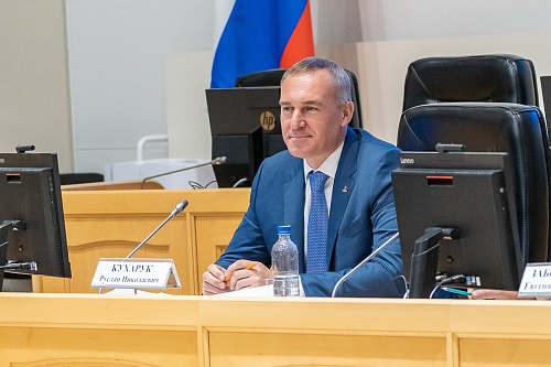 Руслан Кухарук единогласно переизбран на должность главы Тюмени решением городской думы