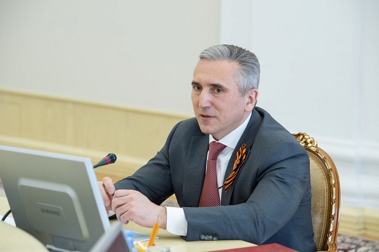 "День Победы - наше духовное наследие": Александр Моор встретился с ветеранами