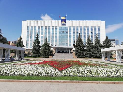 Депутаты поздравили тюменцев с Днем города