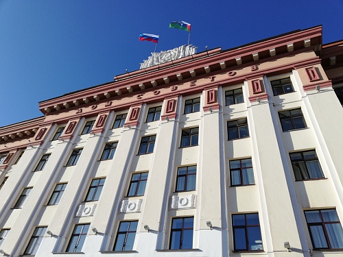 В Тюменской облдуме утверждают новую выплату для семей с детьми