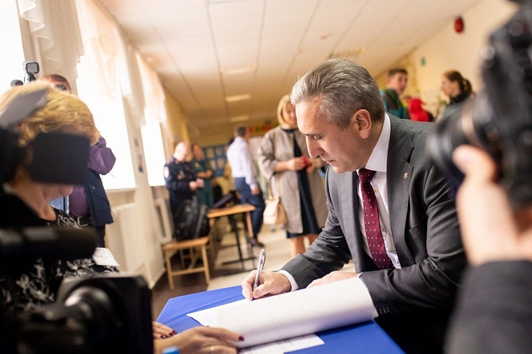 Александр Моор с большим отрывом лидирует на выборах губернатора Тюменской области