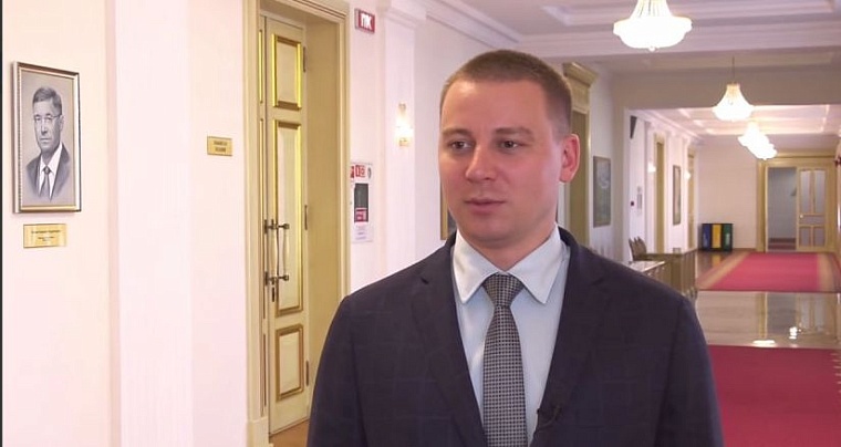 Александр Моор курирует стажировку участника СВО в тюменском правительстве