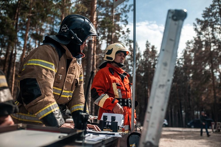 Александр Моор: Спасатели региона – мощная и умелая армия профессионалов