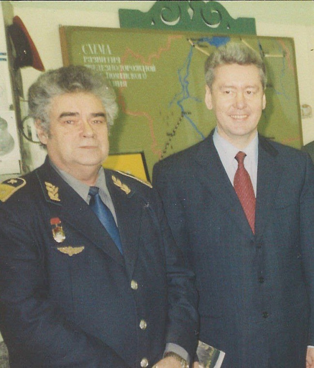 Губернатор Александр Моор рассказал о династии железнодорожников Смотриных