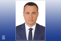 Хирург Антон Терехин получил удостоверение депутата Тюменской городской думы