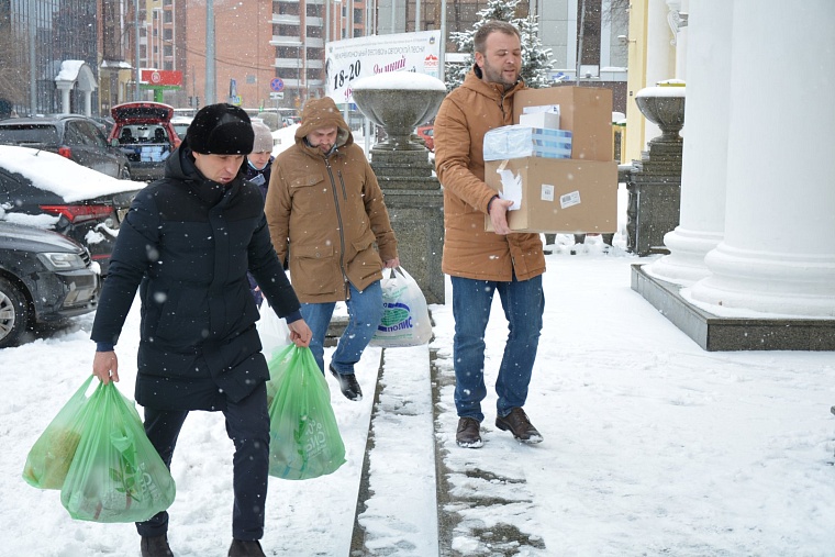 Дмитрий Осипов: Более 30 тысяч тюменцев получили помощь волонтерского центра гордумы