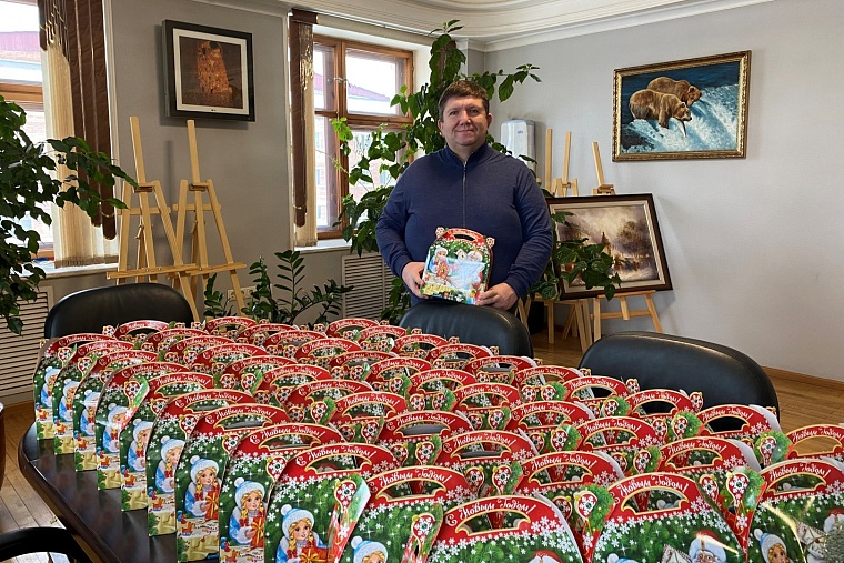 Дмитрий Осипов: Более 30 тысяч тюменцев получили помощь волонтерского центра гордумы