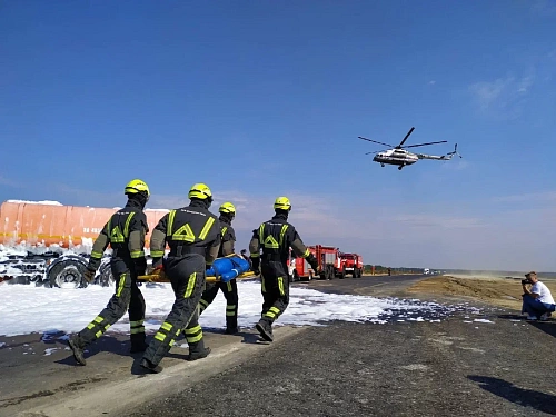 Владимир Якушев поздравил спасателей с профессиональным праздником