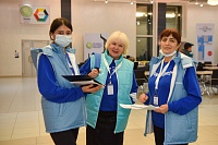 Депутат Госдумы отметила Тюменскую область в работе с "серебряными" волонтерами