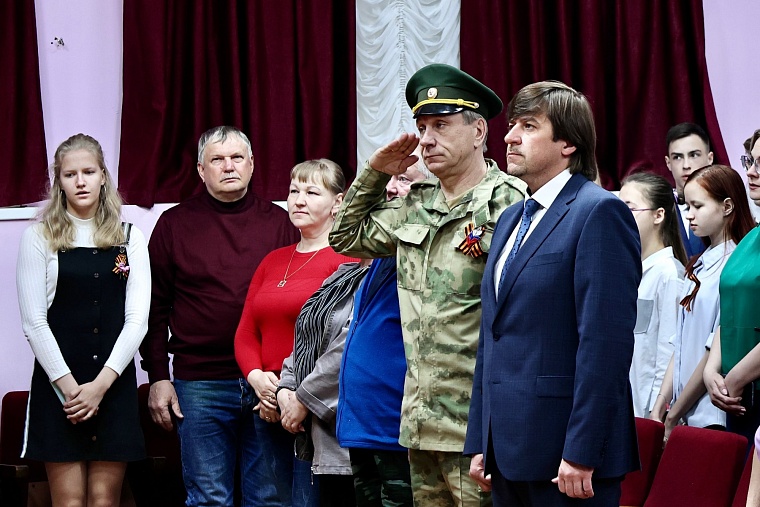 В Тобольске вручили ордена Мужества родителям павших героев