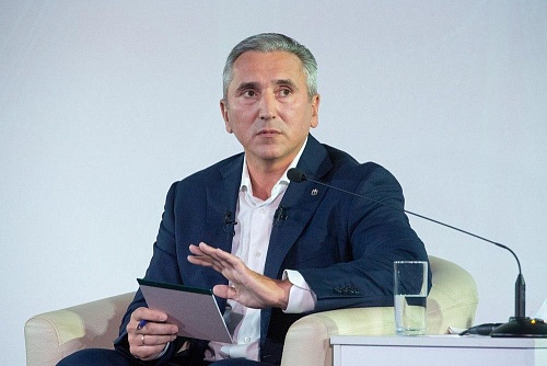 Губернатор: Новый ледовый спорткомплекс построят на Мысу, а в Боровском появится лыжероллерная трасса