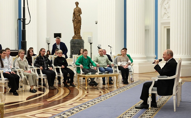 Владимир Путин: Технологическая революция в мире требует квалифицированных кадров
