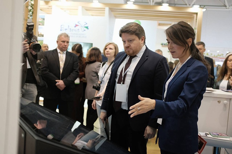 Замминистра Дмитрий Вахруков высоко оценил стратегию развития туризма в Тюменской области