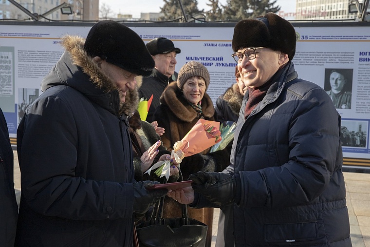 Депутаты гордумы поздравили ветеранов Тюмени с юбилеем общественной организации