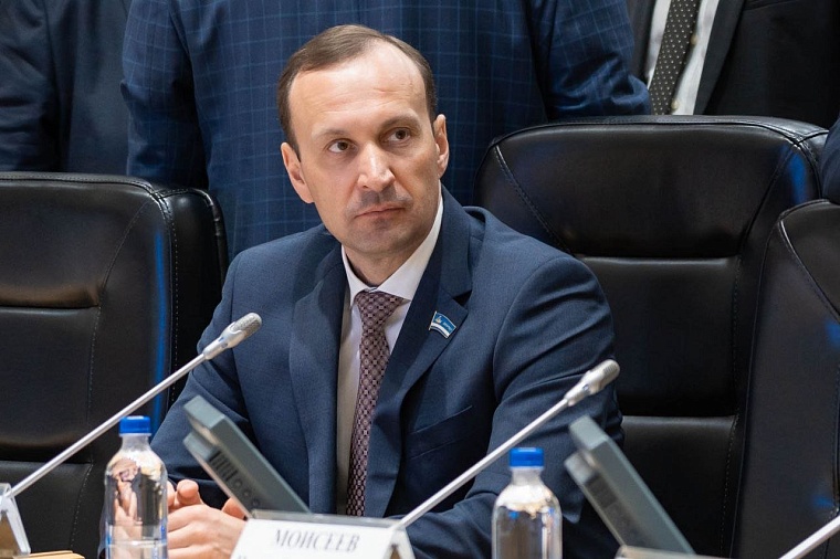 Дмитрий Антипов: В 2025 году будет создана рабочая группа по вопросам безнадзорных животных