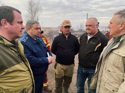 Губернатор Моор подписал постановление о помощи погорельцам в Бердюжском районе