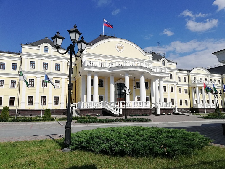 Рейтинг губернаторов УФО возглавил Евгений Куйвашев