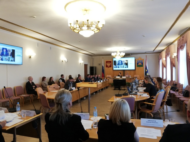 Депутаты Тюменской облдумы предложили увеличить премии за тушение лесных пожаров