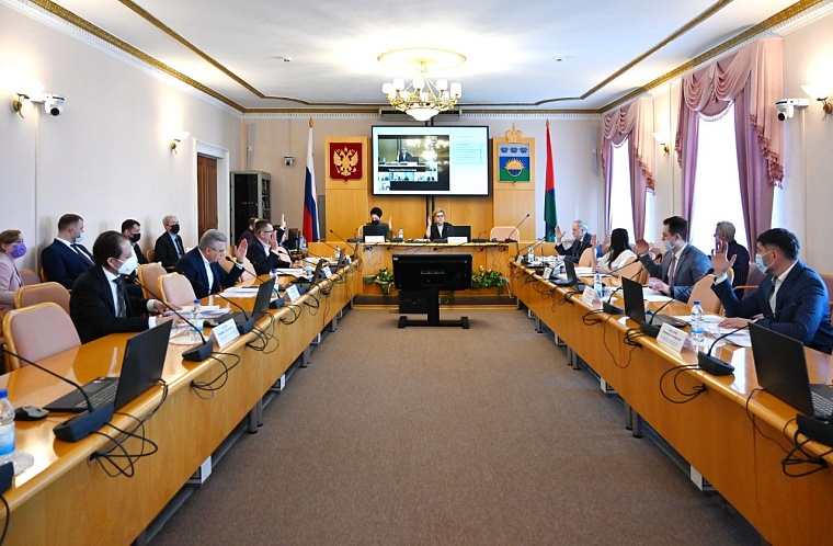 "Единая Россия": стартует новый проект по импортозамещению "Выбирай свое"