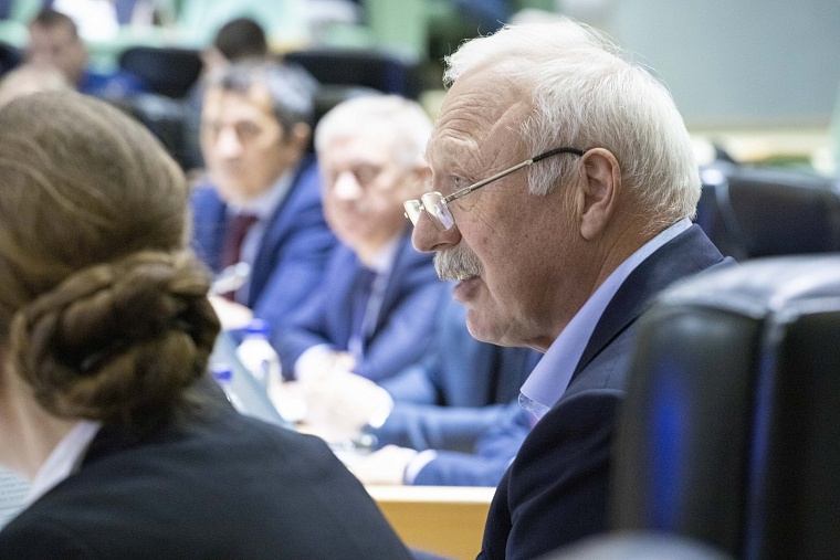 В гордуме предложили открыть в Тюмени единые пункты приема сломанной оргтехники